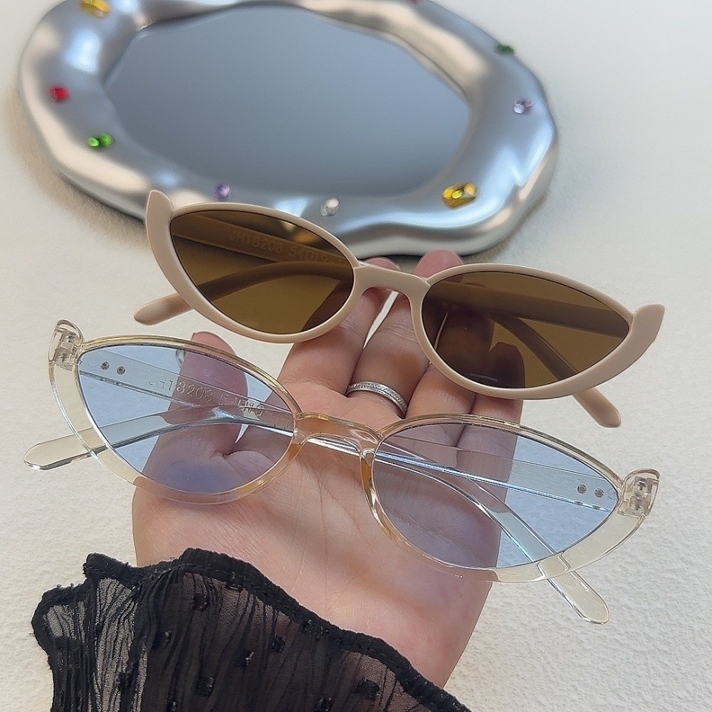 Vintage Fashion Photography - Lunettes de soleil œil de chat