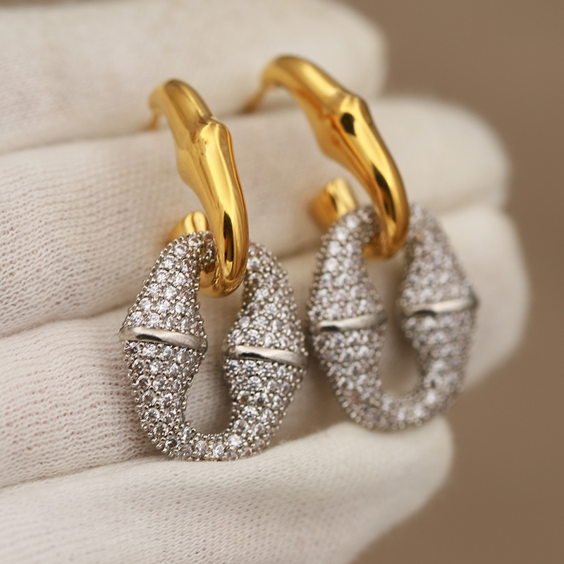 Vintage Fashion Jewelry Brands - Boucles d'oreilles classiques en acier inoxydable