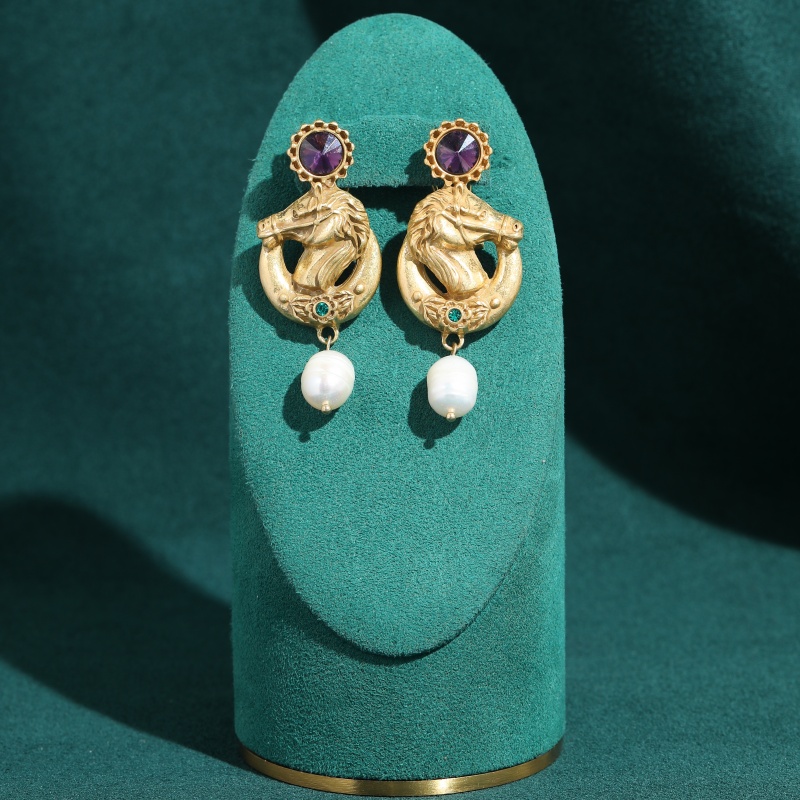 Boucles d'oreilles pendantes v - Vintage Fashion Jewelry Brands avis et prix
