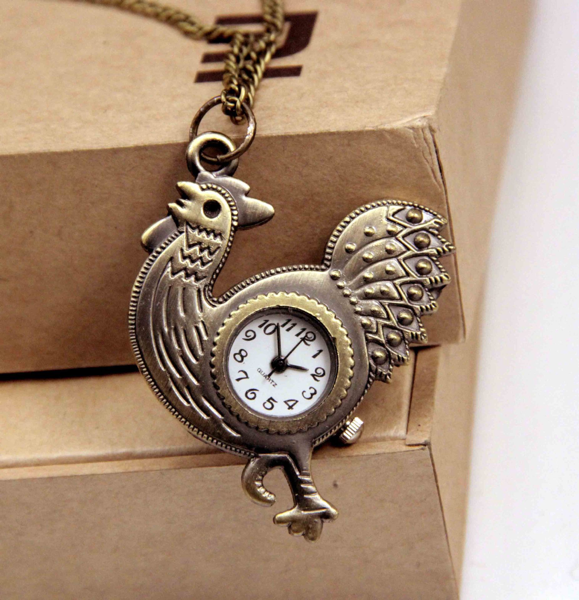Montre de poche évidée de styl - Vintage Fashion Tags avis et prix