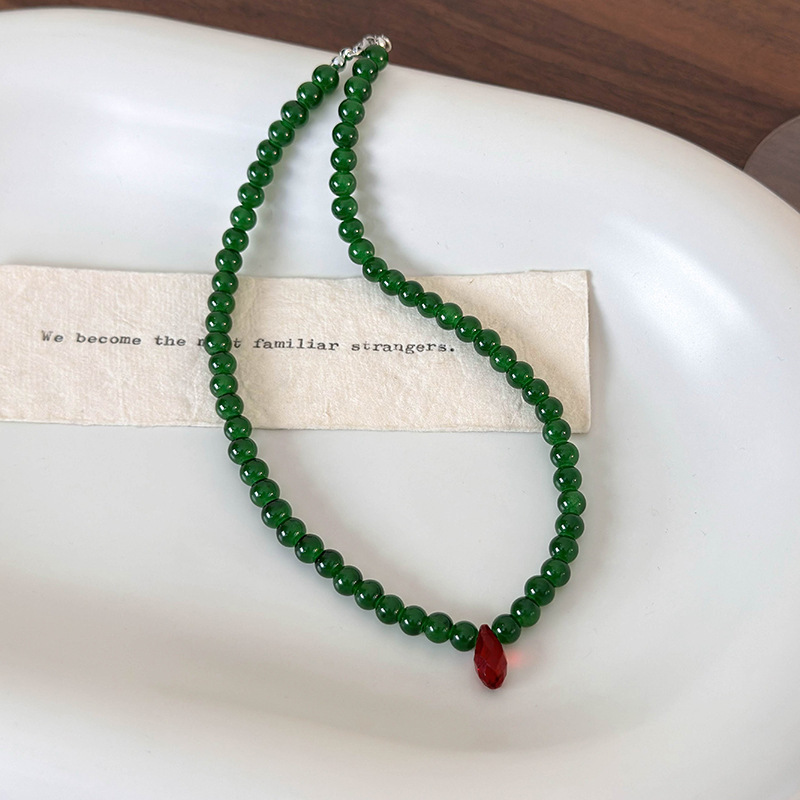 Collier vintage de perles vert - Vintage Fashion Looks avis et prix