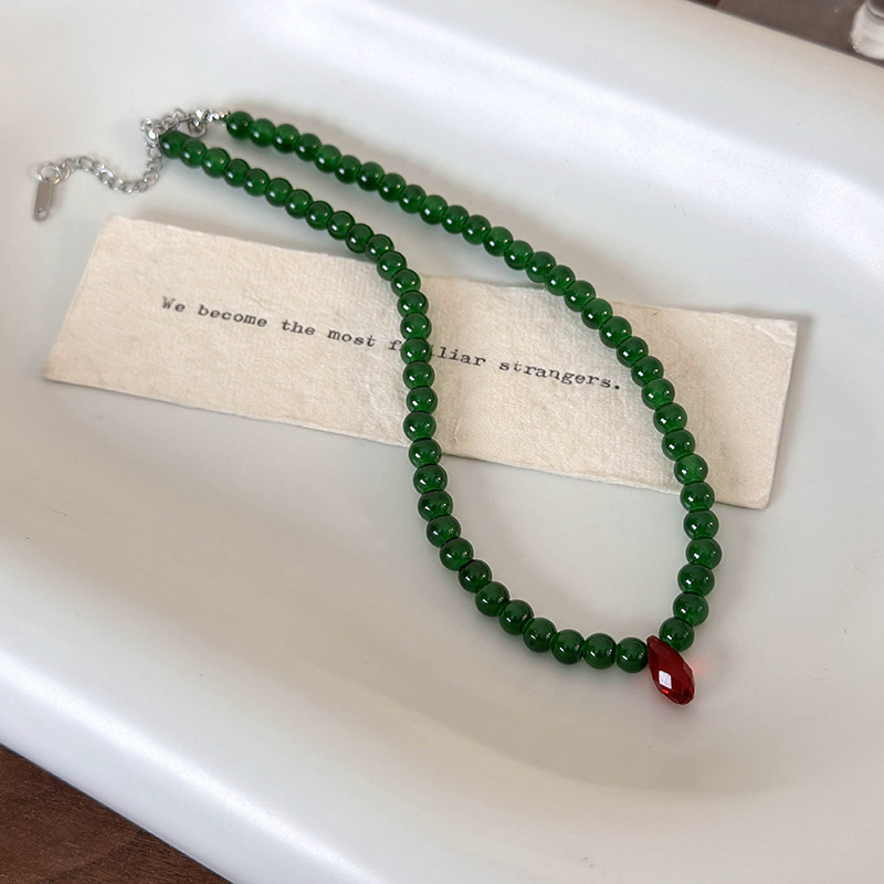 Collier vintage de perles vert - Vintage Fashion Looks avis et prix