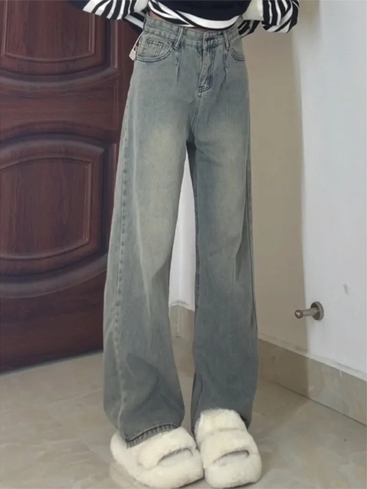 Jean court pour femmes, taille - Vintage Fashion Drawings avis et prix