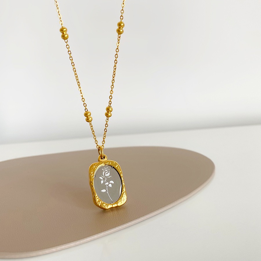 Nouveau Collier Pendentif Rose - Vintage Fashion Tags avis et prix