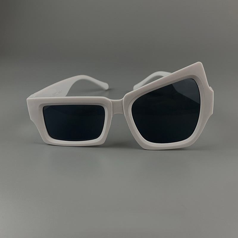 Nouvelles Lunettes de Soleil V - Vintage Fashion Photography avis et prix