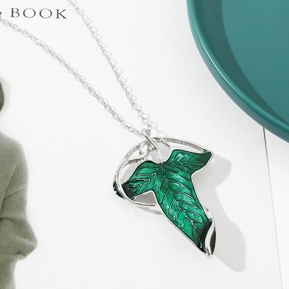 Collier pendentif feuille vert - Vintage Fashion Aesthetic avis et prix