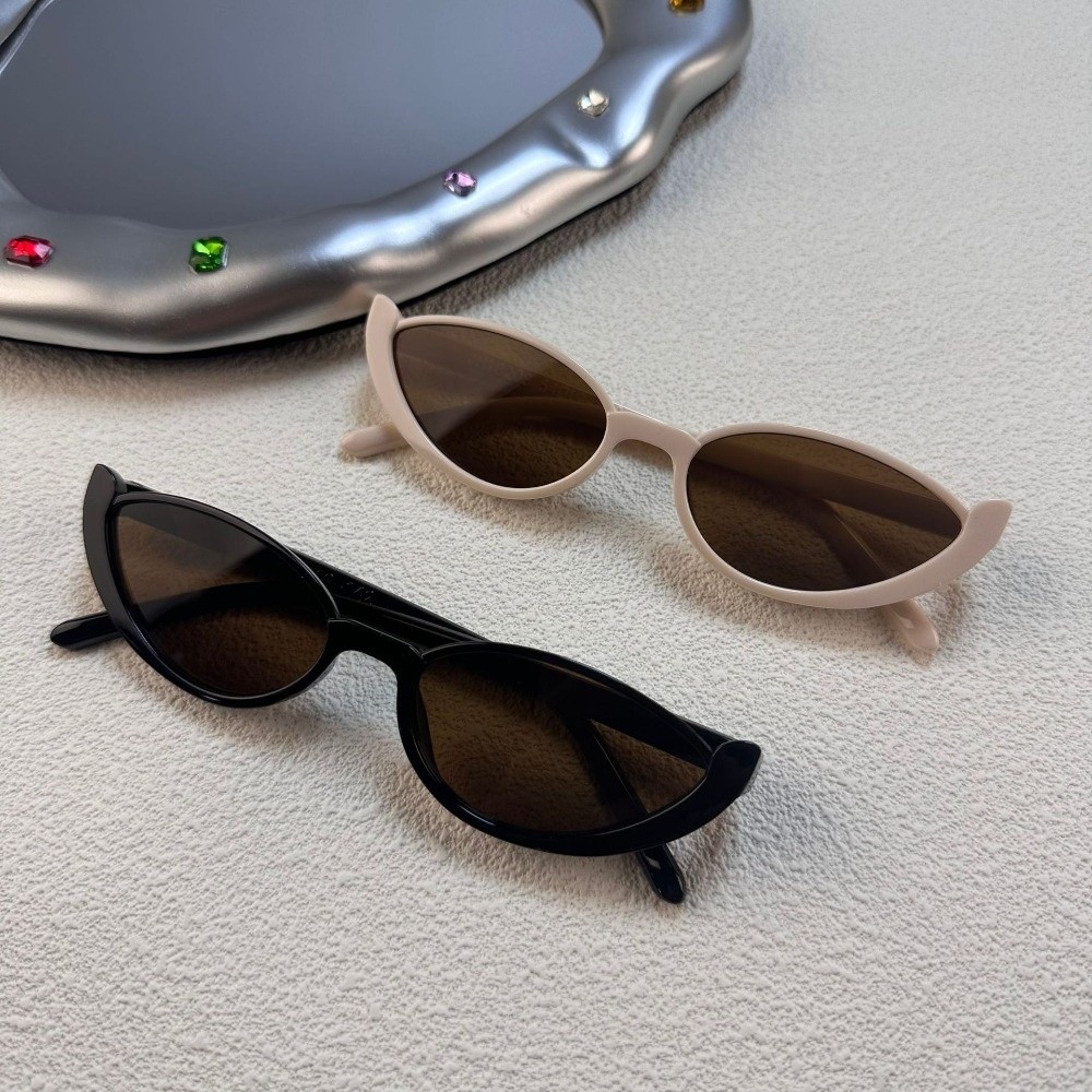 Lunettes de soleil œil de chat - Vintage Fashion Photography avis et prix
